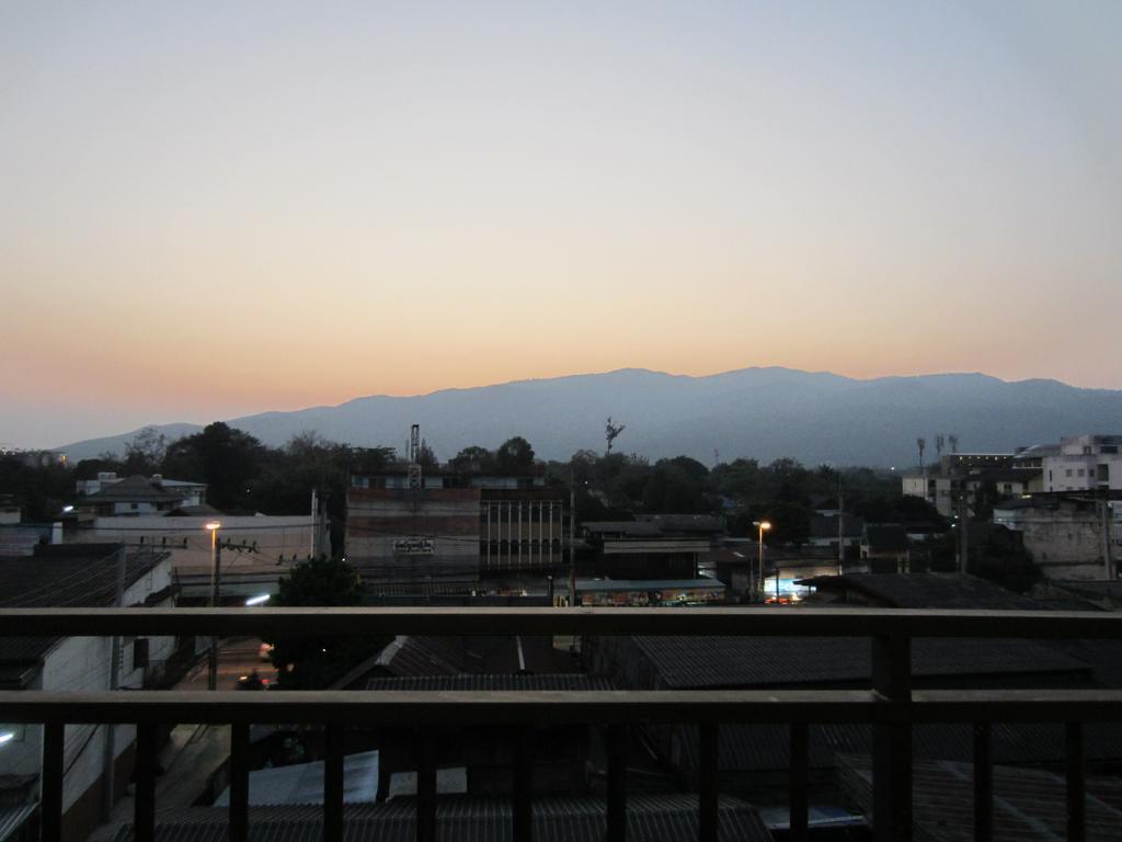 The Luna Compass Chiang Mai Buitenkant foto